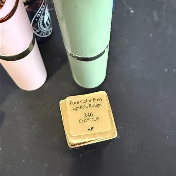 Assorted Women’s Lipstick Collection - Pink, Red, Brown Shades Estée Lauder Pink - Picture 4 of 5